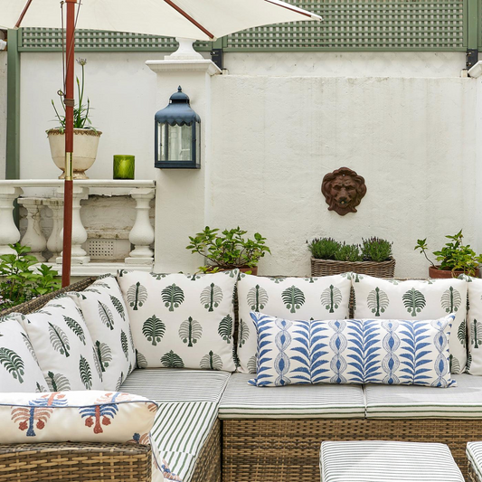 7 Ways to Style Your Outside Space