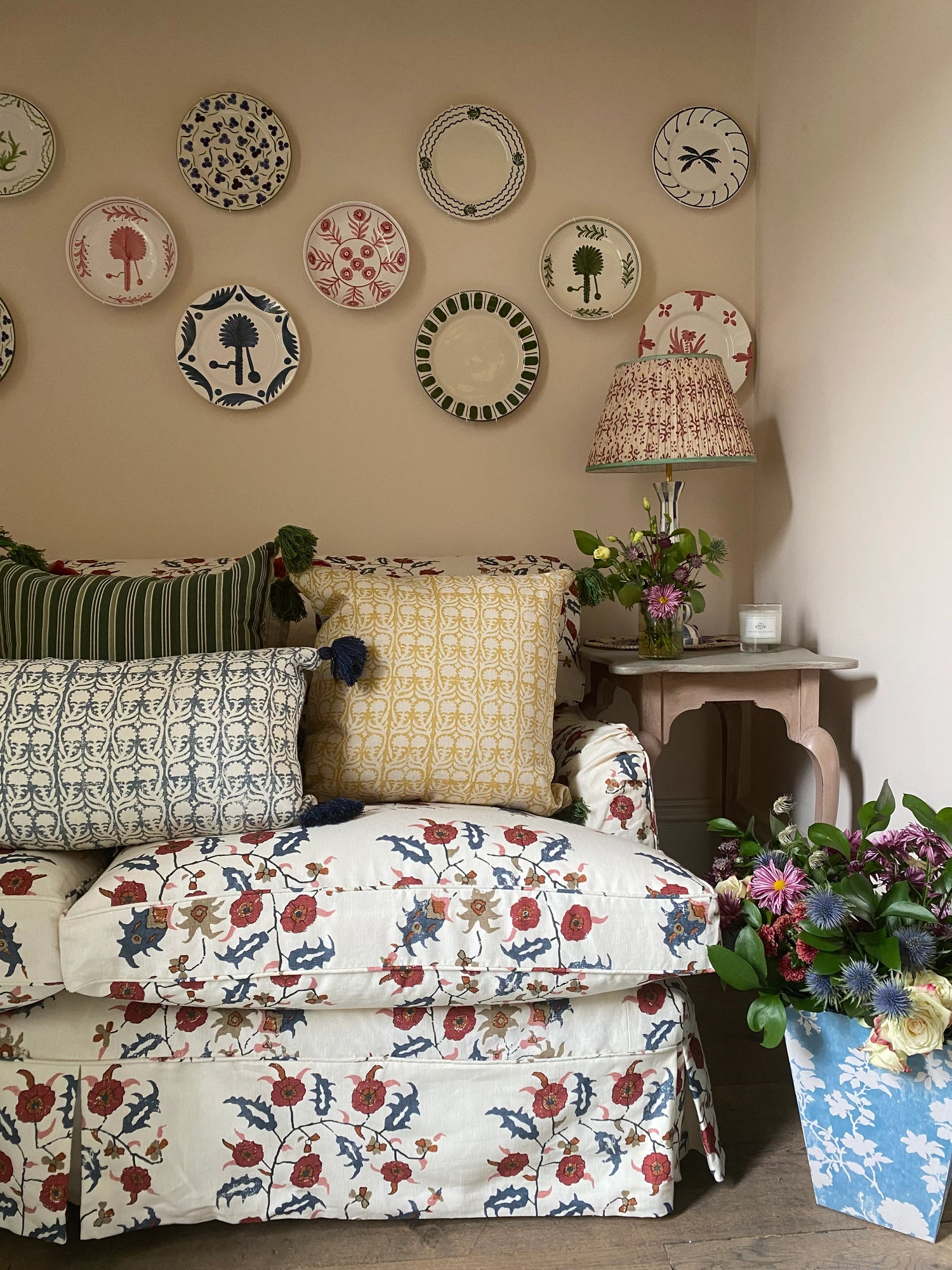 Spring Floral Capsule